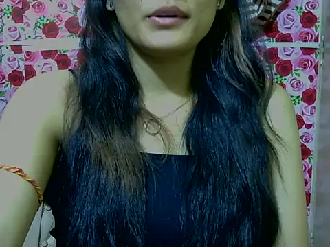 Snapshot of Amira90 chatting on 09.24.25 Amira90 online show from 09.24.25