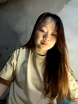 Snapshot of Hinne07 chatting on 11.04.25 Hinne07 online show from 11.04.25