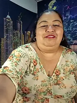 curvy diva  online show from 04.18.26