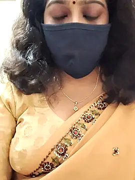 Snapshot of saritha29 chatting on 09.16.25 saritha29 online show from 09.16.25