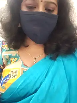Snapshot of saritha29 chatting on 09.21.25 saritha29 online show from 09.21.25