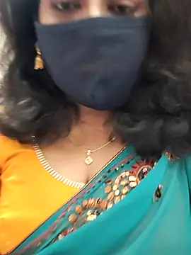 Snapshot of saritha29 chatting on 09.24.25 saritha29 online show from 09.24.25
