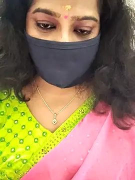Snapshot of saritha29 chatting on 10.10.25 saritha29 online show from 10.10.25