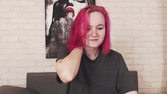 Ericha Stone online show from 09.13.25