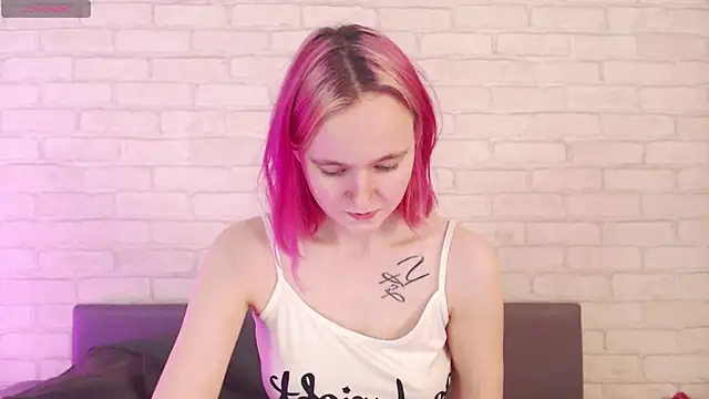 Ericha Stone online show from 10.14.25