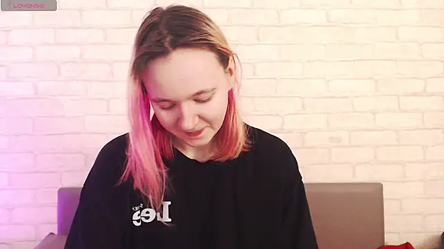 Ericha Stone online show from 02.18.26