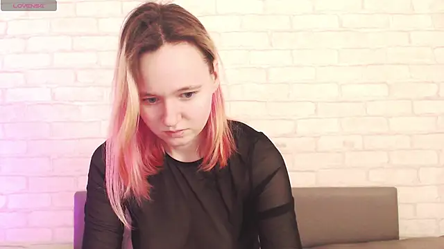 Ericha Stone online show from 03.17.26