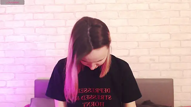 Ericha Stone online show from 04.14.26