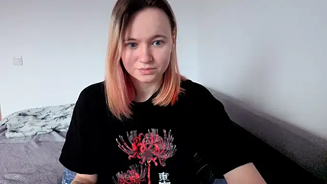 Snapshot of Ericha_Stone chatting on 05.10.26 Ericha Stone online show from 05.10.26