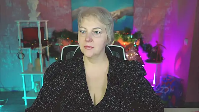 MaryMogan online show from 12.19.25