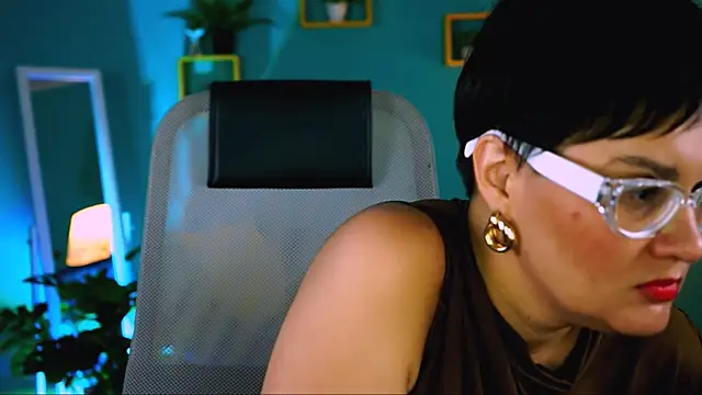 LauraDavidsons online show from 11.16.25