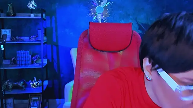 LauraDavidsons online show from 02.16.26