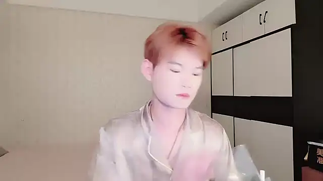 Snapshot of Dancer03 chatting on 09.16.25 Dancer03 online show from 09.16.25