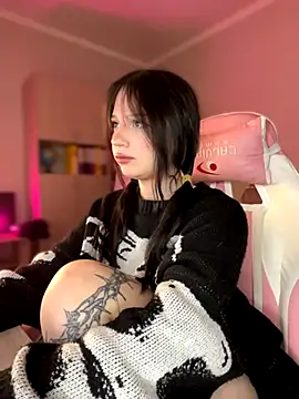 YourLittleDevil online show from 10.19.25