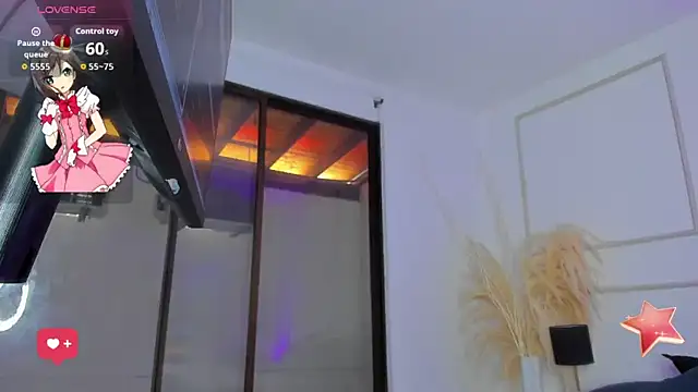 Emilywillis8 online show from 10.29.25