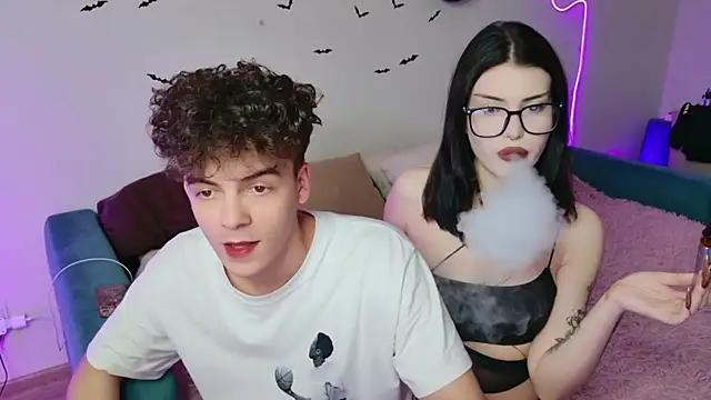 Alice18James online show from 11.06.25