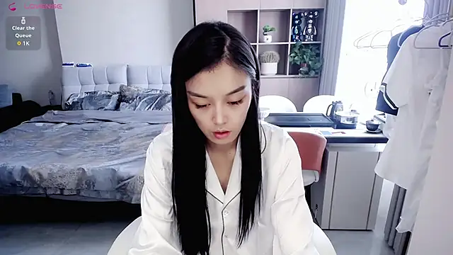 Snapshot of Xiao-zuzongl chatting on 10.02.25 Xiao-zuzongl online show from 10.02.25