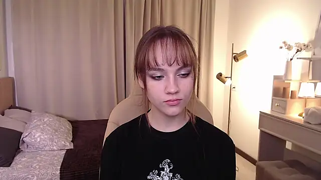 Snapshot of Jamie_Chung chatting on 11.25.25 Jamie Chung online show from 11.25.25