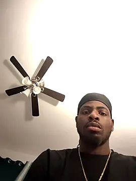 Snapshot of Philman25 chatting on 10.03.25 Philman25 online show from 10.03.25