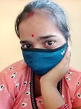 Snapshot of malteejat chatting on 10.04.25 malteejat online show from 10.04.25