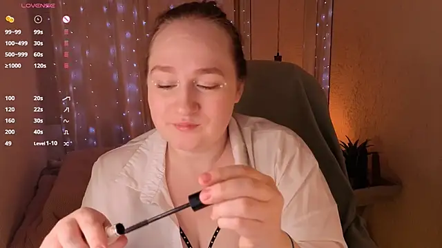 Kitty Rest  online show from 04.22.26