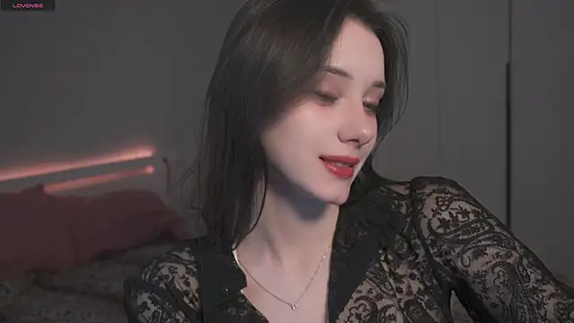 Snapshot of dialae chatting on 03.19.26 dialae online show from 03.19.26