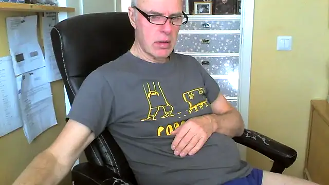 Snapshot of Klipparn chatting on 03.04.26 Klipparn online show from 03.04.26