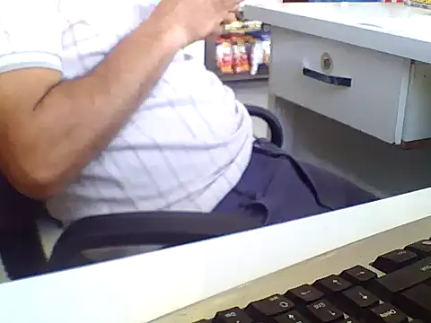 Snapshot of AMCIKSEVER42 chatting on 11.08.25 AMCIKSEVER42 online show from 11.08.25