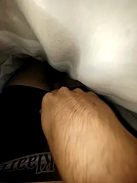 Snapshot of Angelmilf69 chatting on 10.26.25 Angelmilf69 online show from 10.26.25