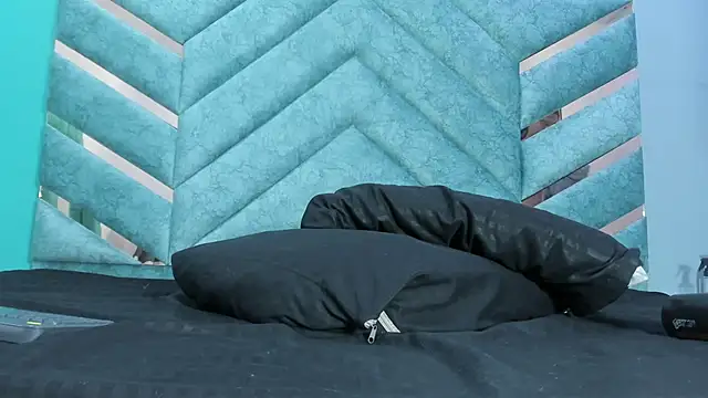 AngelineJolie online show from 02.25.26