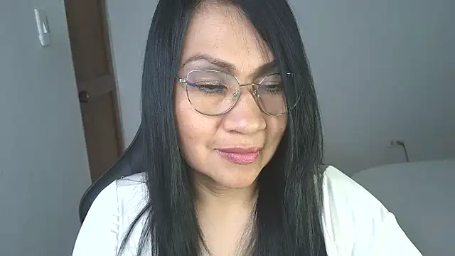 LissafeetHott online show from 10.25.25