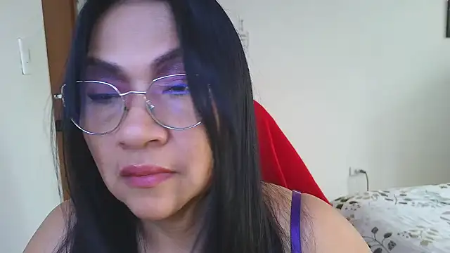 Snapshot of LissafeetHott chatting on 04.23.26 LissafeetHott online show from 04.23.26