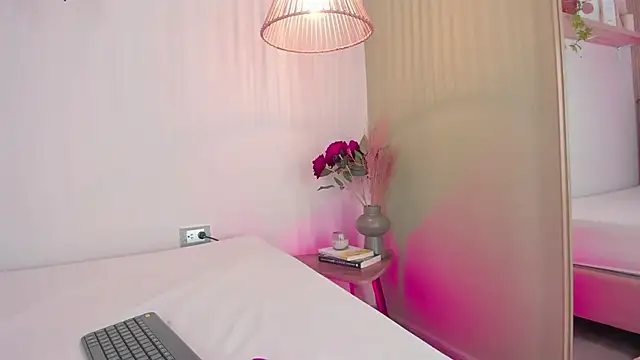 Cristalfoxy  online show from 11.15.25