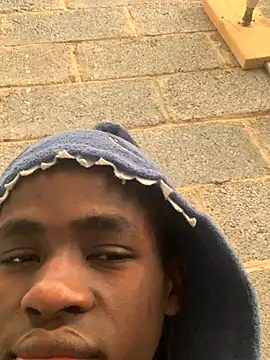 Snapshot of Vince_Favent chatting on 09.10.25 Vince Favent online show from 09.10.25