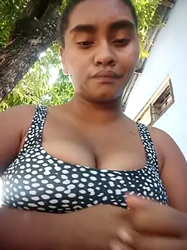 Lucy-Ferr online show from 10.07.25