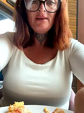 IrishmilfAnna online show from 10.10.25