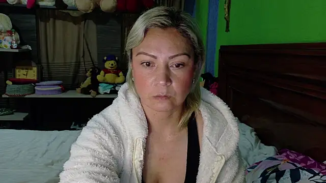  Charlize theron  online show from 01.17.26