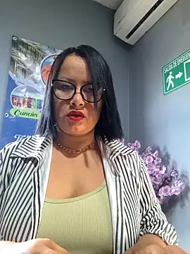 Snapshot of Milagros-hot chatting on 10.14.25 Milagros-hot online show from 10.14.25
