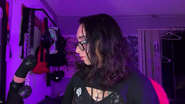 xoFrankie online show from 11.06.25