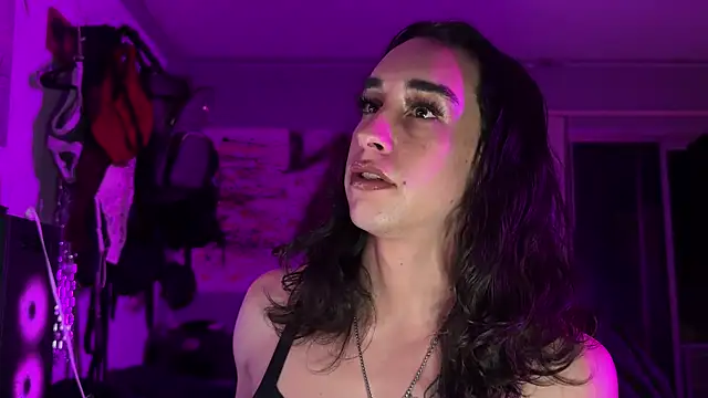 xoFrankie online show from 12.15.25