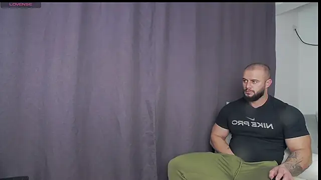 RickyMiami1 online show from 11.25.25