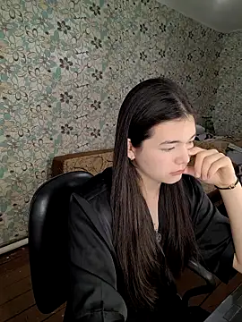 Albi Glow online show from 09.23.25