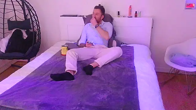 Keviios online show from 11.23.25