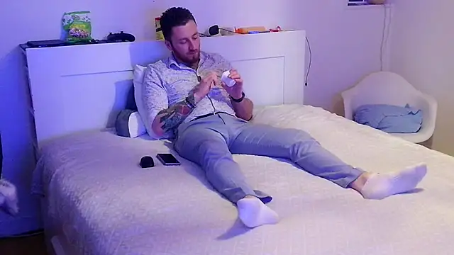 Keviios online show from 12.03.25