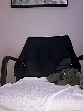 CinnaCakesss online show from 01.16.26