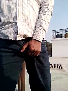 YourTarzan online show from 12.04.25