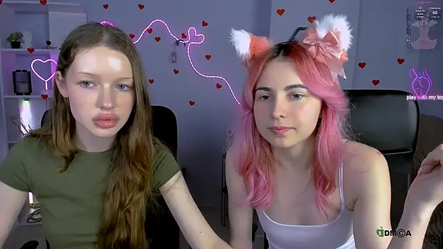 Snapshot of khloebeauty chatting on 05.10.26 khloebeauty online show from 05.10.26