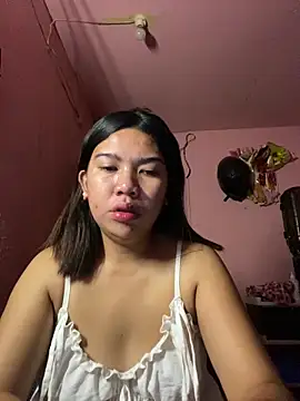 Snapshot of aniya_04 chatting on 09.23.25 aniya 04 online show from 09.23.25