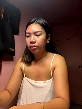 Snapshot of aniya_04 chatting on 10.02.25 aniya 04 online show from 10.02.25