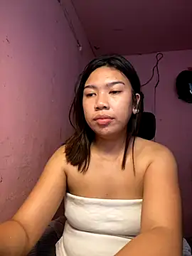 Snapshot of aniya_04 chatting on 10.23.25 aniya 04 online show from 10.23.25